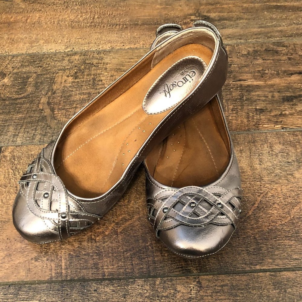 Gold Euro Soft by Sofft Flats 9M